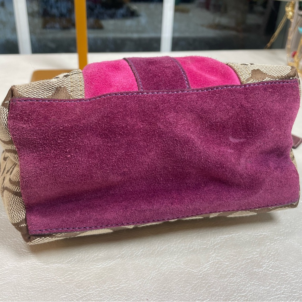 Coach Vintage Mini Hobo Bag in Signature Jacquard Canvas & Pink and Berry Suede - Picture 15 of 17